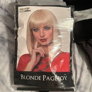Blonde bob wig